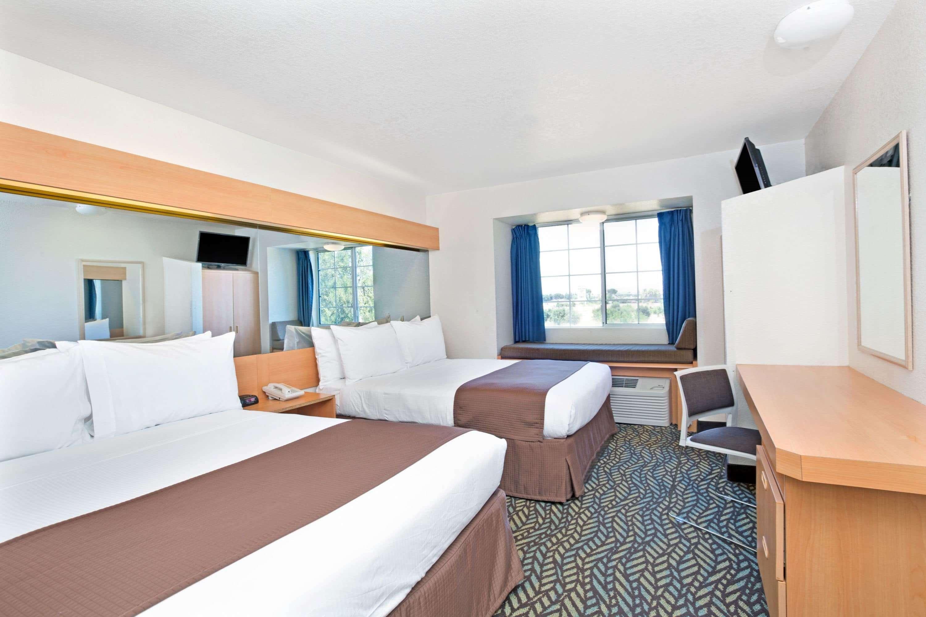 Microtel Inn & Suites, Morgan Hill Exterior photo