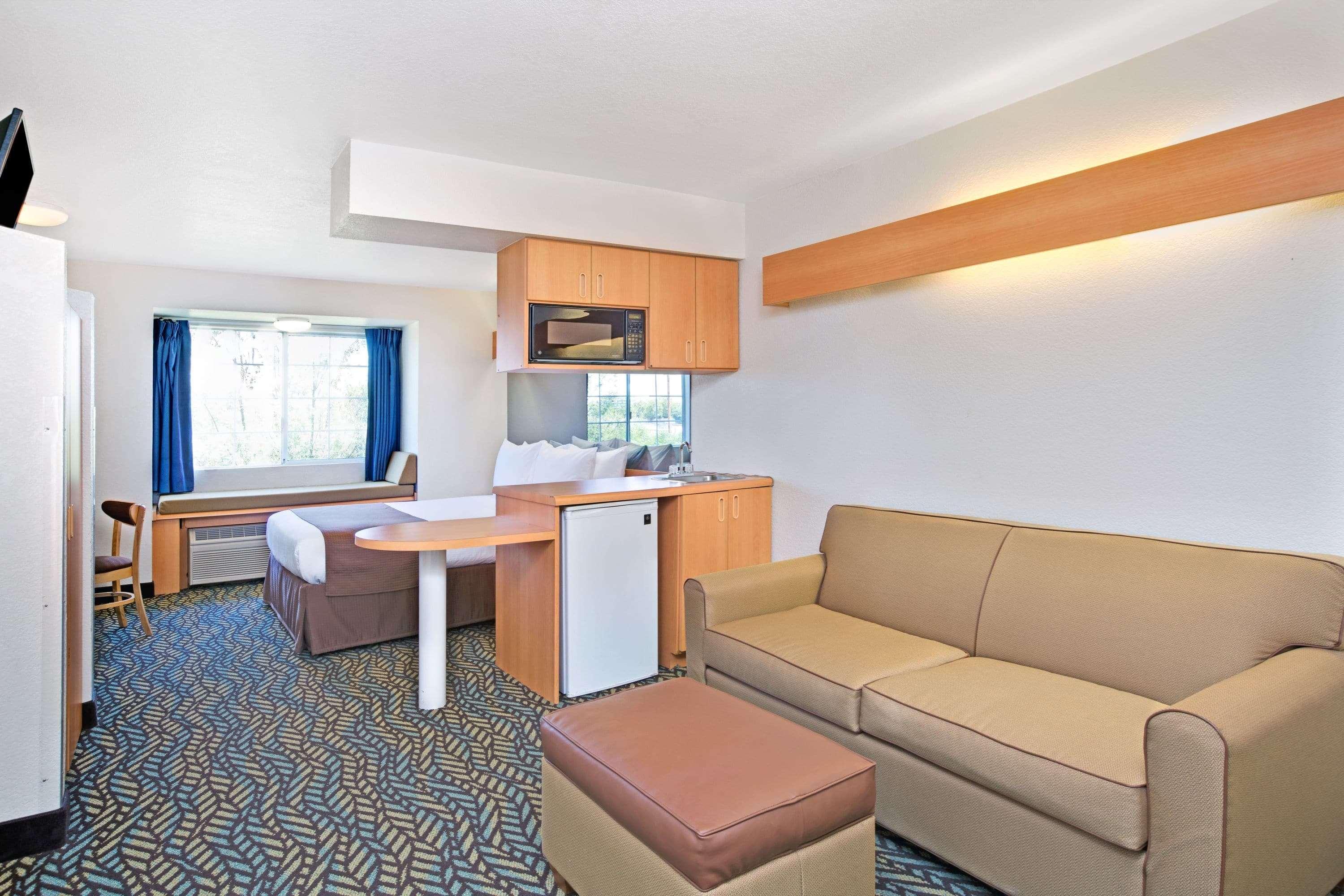 Microtel Inn & Suites, Morgan Hill Exterior photo